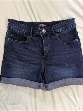 Express Women's Dark Indigo Roll-Cuff Jean Shorts